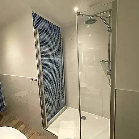 Ribecca Hotel 3*